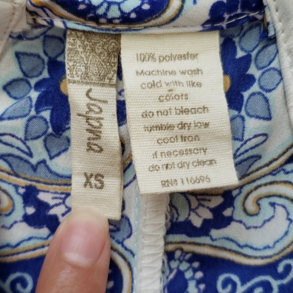 🤩3/$20🤩 Cute top - Picture 5 of 6